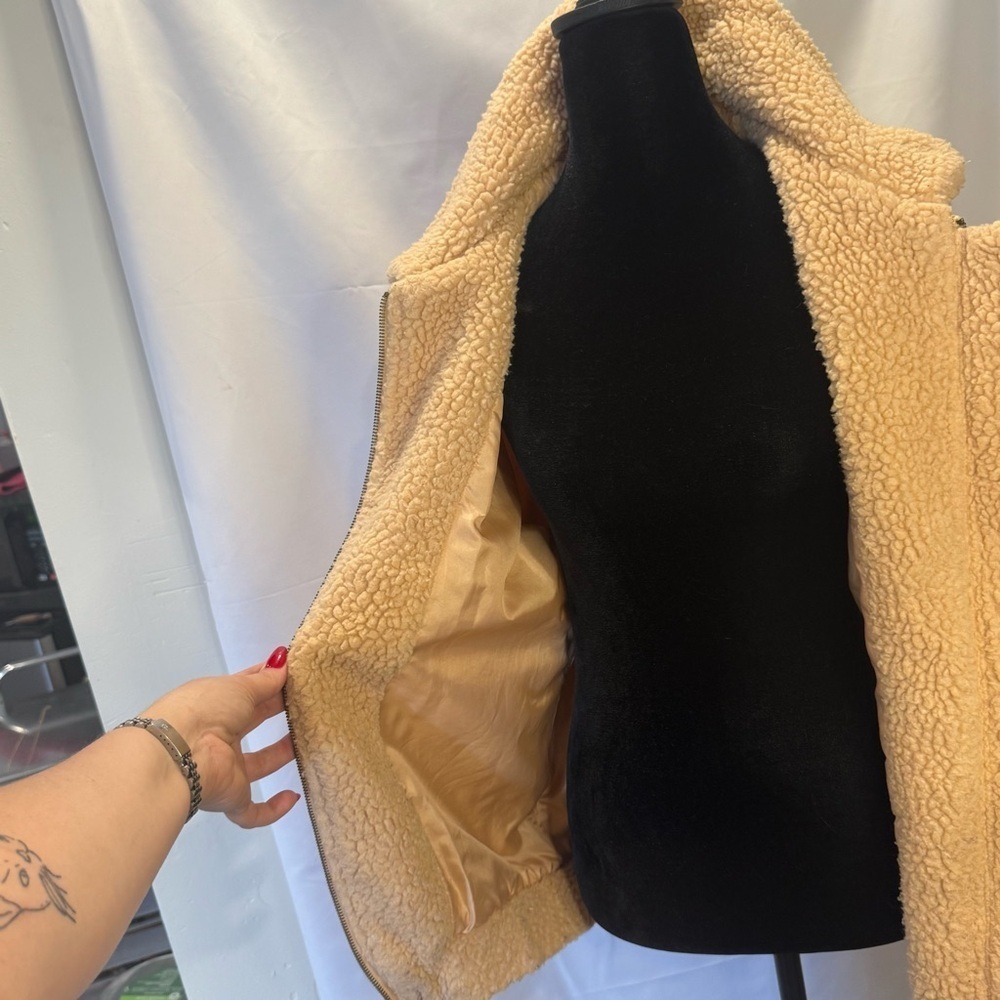 Elodie Tan Faux Shearling Oversized Teddy Coat Size Medium - Picture 3 of 5